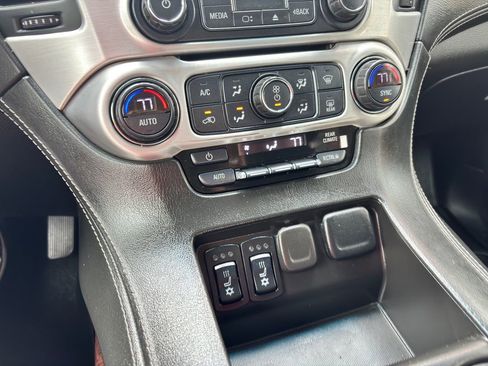 Used 2017 GMC Yukon SLE w/ SLE Value Package AWD/4WD image 27