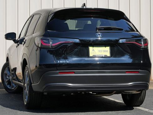 Used 2026 Honda HR-V LX image 5