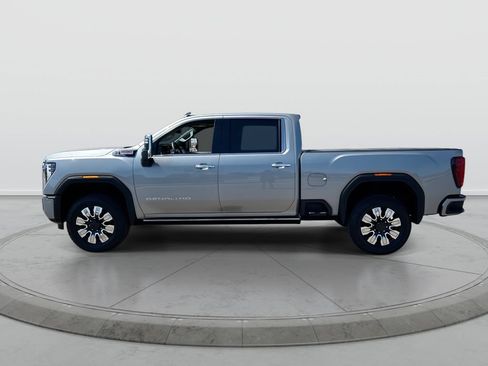 Used 2025 GMC Sierra 3500 Denali w/ Denali Reserve Package AWD/4WD image 5
