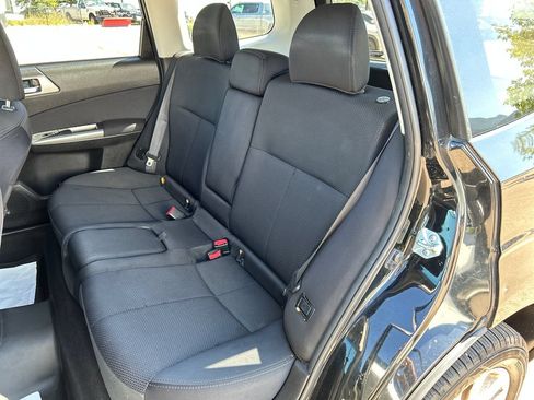 Used 2011 Subaru Forester 2.5X Premium w/ All-Weather Pkg AWD/4WD image 17