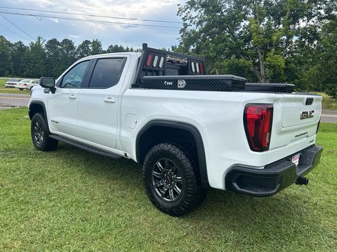 Used 2024 GMC Sierra 1500 AT4X AWD/4WD image 15