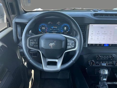 Used 2025 Ford Bronco Badlands AWD/4WD image 2