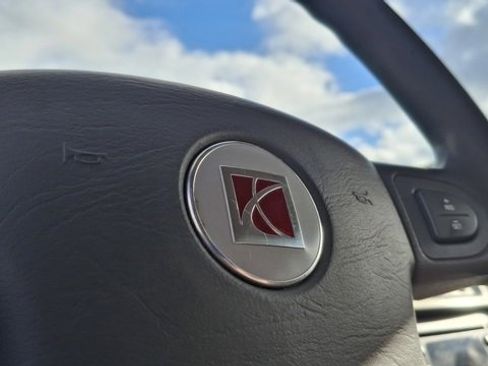 Used 2005 Saturn ION Level 3 w/ Travel Pkg image 22