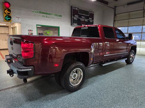 Used 2016 Chevrolet Silverado 3500 LTZ w/ Duramax Plus Package AWD/4WD image 8