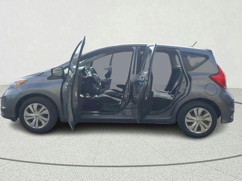 Used 2018 Nissan Versa Note SV FWD image 11