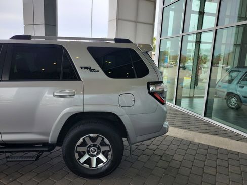 Used 2018 Toyota 4Runner TRD Off-Road Premium image 4