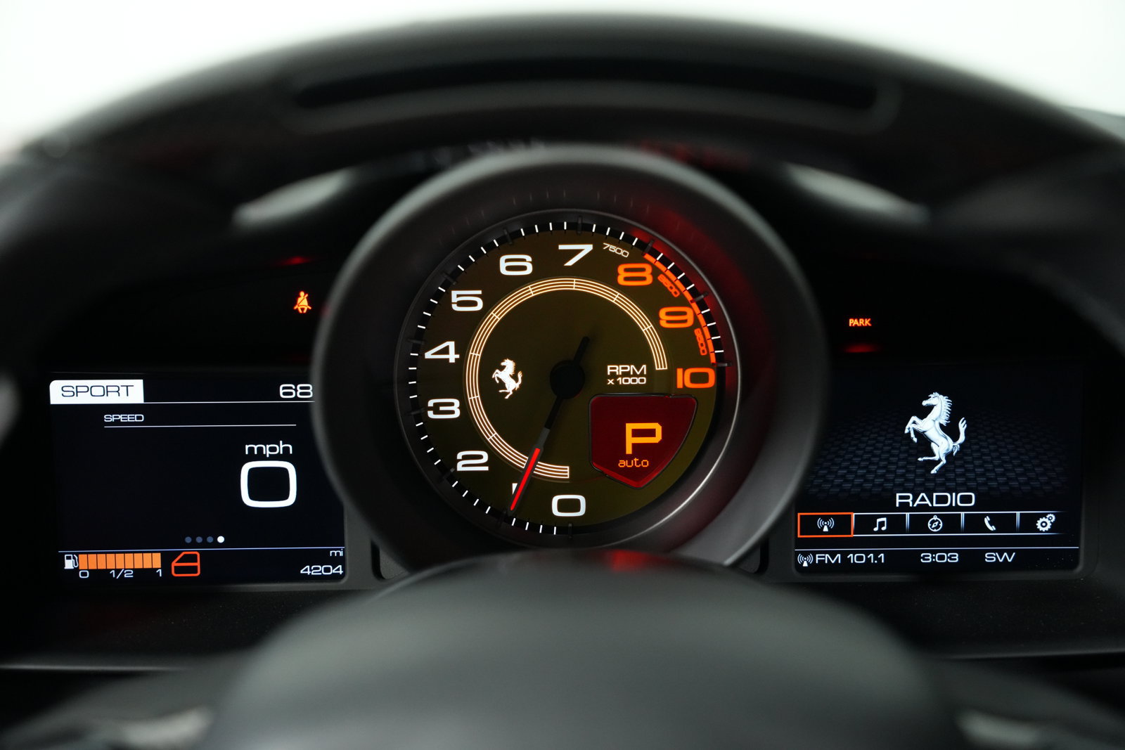 Used 2016 Ferrari 488 GTB RWD image 25