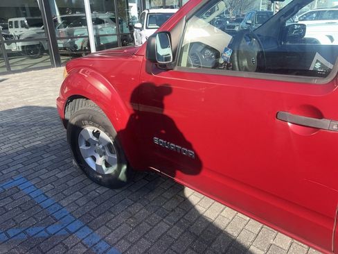 Used 2012 Suzuki Equator 2WD Extended Cab image 12