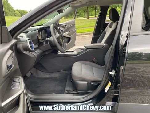 Used 2024 Chevrolet Trax LS FWD image 14