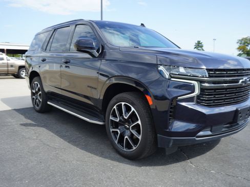 Used 2021 Chevrolet Tahoe RST w/ Rear Media and Nav Package AWD/4WD image 35
