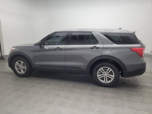 Used 2023 Ford Explorer 4WD image 3