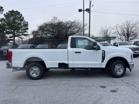 New 2026 Ford F250 XL w/ XL Driver Assist Package RWD image 2
