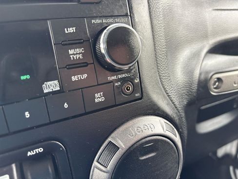 Used 2017 Jeep Wrangler Sport w/ Quick Order Package 24S image 17