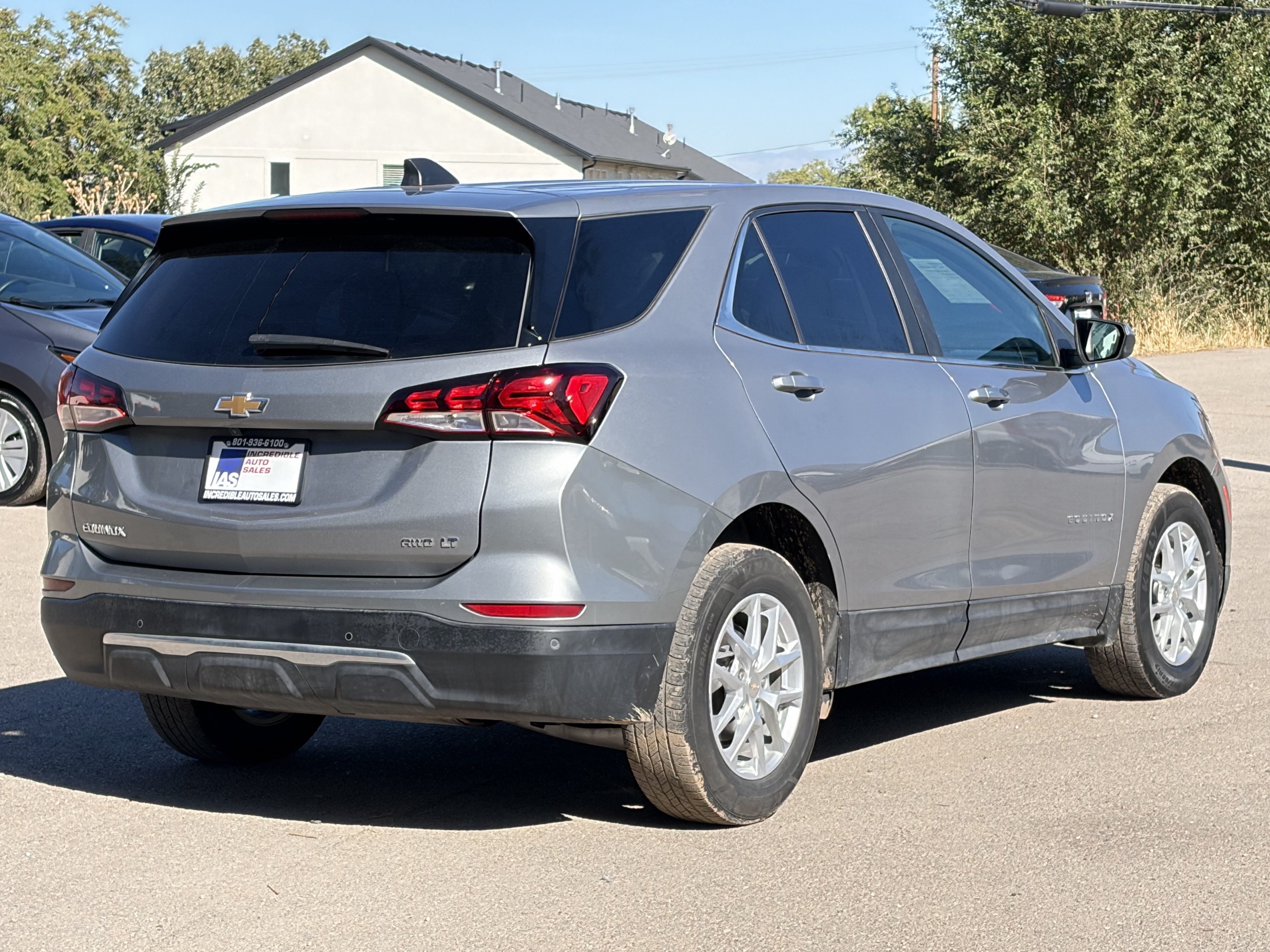 Used 2023 Chevrolet Equinox LT w/ Driver Convenience Package AWD/4WD image 6