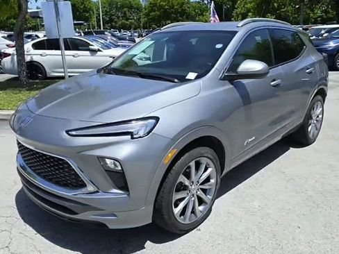 Used 2024 Buick Encore GX Avenir AWD/4WD image 3