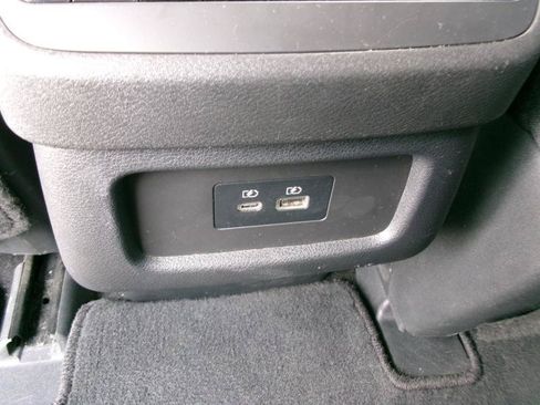 Used 2025 Nissan Pathfinder SV AWD/4WD image 11