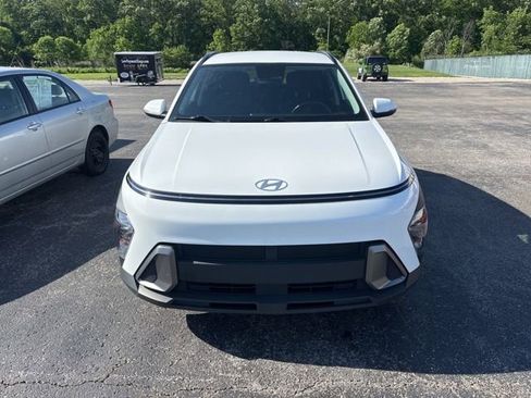 Used 2024 Hyundai Kona SEL AWD/4WD image 7