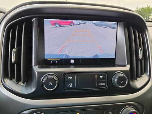Used 2022 Chevrolet Colorado ZR2 AWD/4WD image 19
