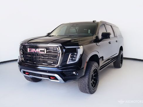 Used 2025 GMC Yukon XL AT4 w/ AT4 Premium Package AWD/4WD image 2