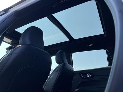 New 2026 Jeep Compass Limited w/ Sun, Sound & Navigation Group image 38