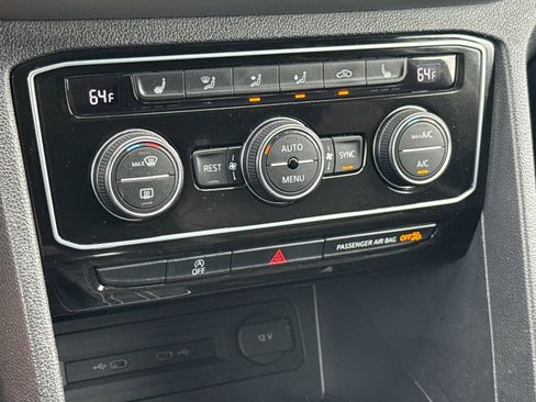 Used 2023 Volkswagen Atlas SE w/ Panoramic Sunroof Package image 22