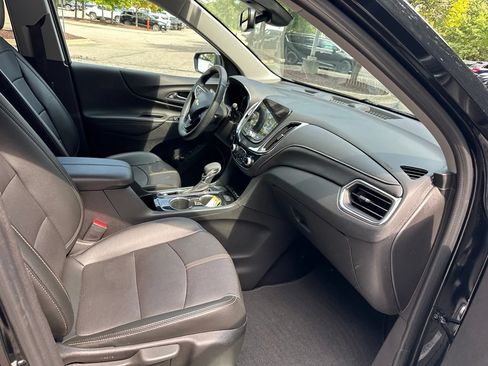 Used 2024 Chevrolet Equinox Premier FWD image 31