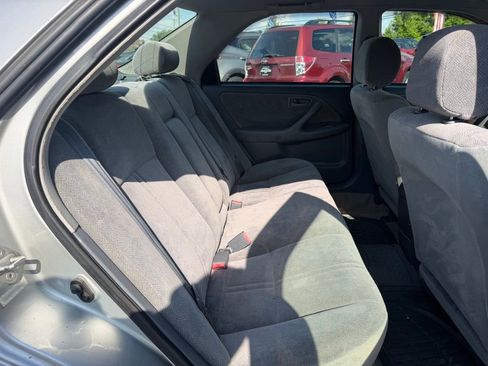 Used 2001 Toyota Camry FWD image 18