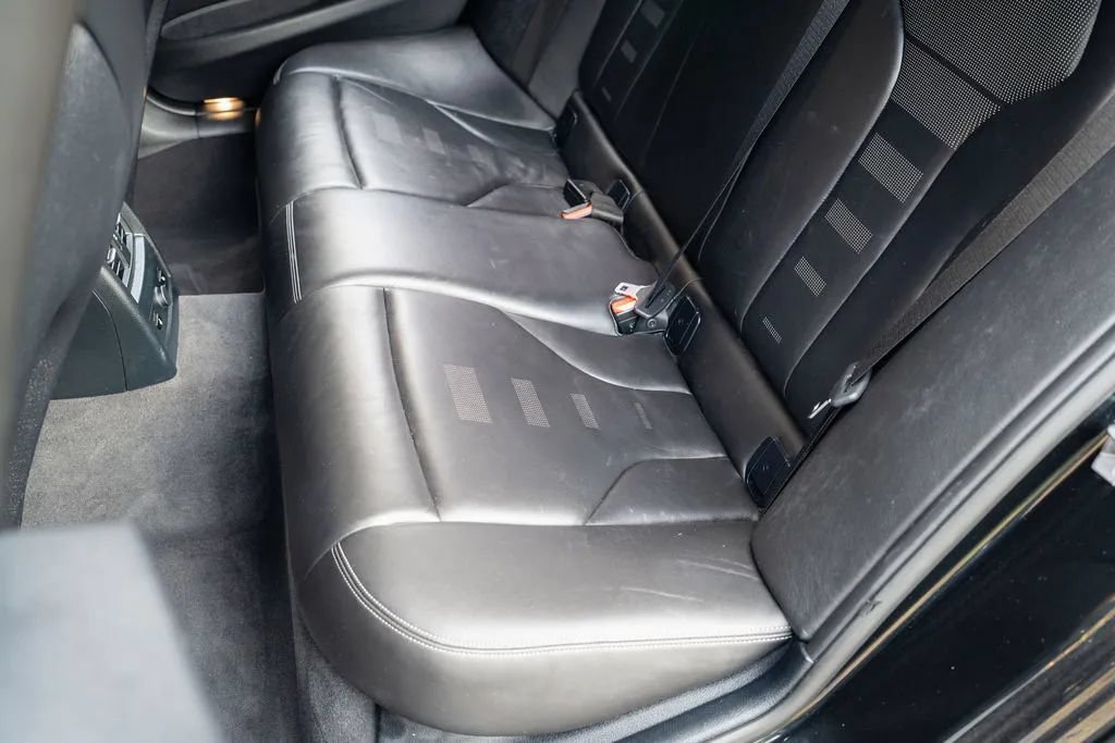 Used 2016 BMW M3 RWD image 23