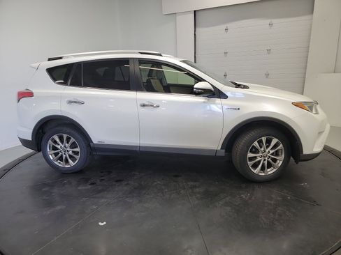 Used 2016 Toyota RAV4 Limited AWD/4WD image 11