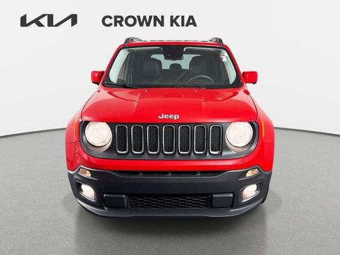 Used 2016 Jeep Renegade Latitude FWD image 2