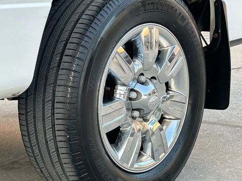 Used 2012 Ford F150 XLT w/ XLT Chrome Pkg image 16