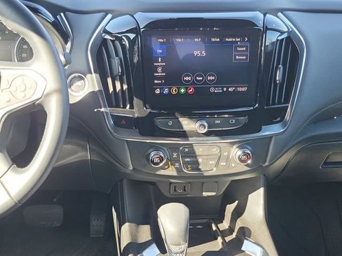 Certified 2023 Chevrolet Traverse LT image 13