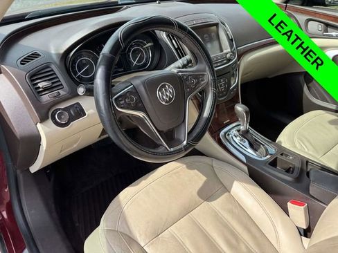 Used 2017 Buick Regal Sport Touring image 8