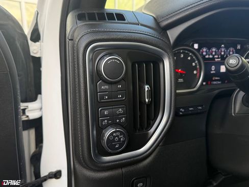 Used 2019 Chevrolet Silverado 1500 High Country w/ Technology Package AWD/4WD image 47