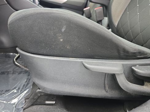 Used 2020 Nissan Kicks SV FWD image 27
