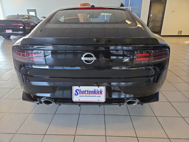 Used 2025 Nissan Z Performance w/ Floor Mat Package RWD image 7