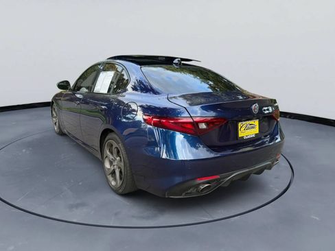 Used 2019 Alfa Romeo Giulia RWD image 7