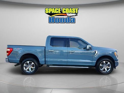 Used 2023 Ford F150 Lariat w/ Max Trailer Tow Package image 4