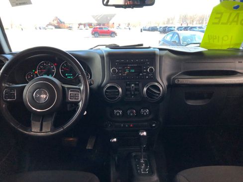 Used 2018 Jeep Wrangler Unlimited Sport S image 13