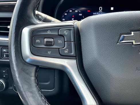 Used 2022 Chevrolet Tahoe Z71 w/ Luxury Package AWD/4WD image 10