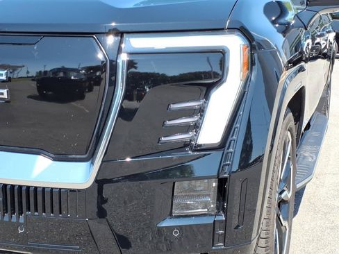 Used 2025 GMC Sierra EV Denali AWD/4WD image 15