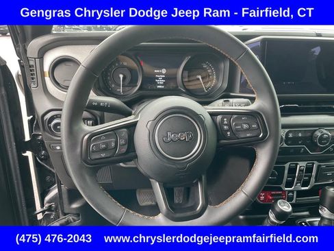 Used 2024 Jeep Wrangler Unlimited AWD/4WD image 51