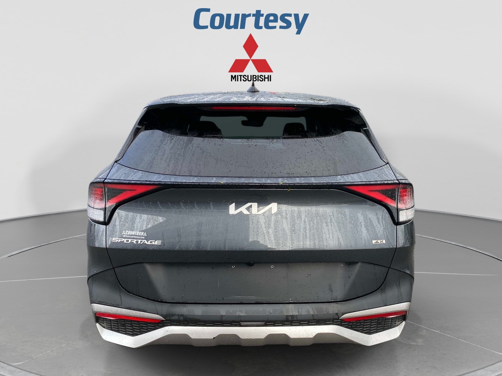 Used 2023 Kia Sportage LX AWD/4WD image 4