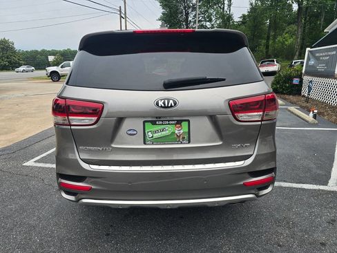 Used 2016 Kia Sorento SX FWD image 5