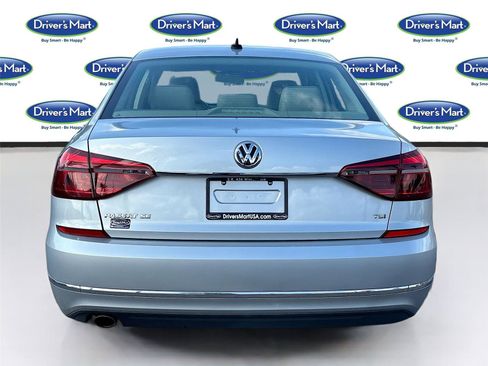 Used 2018 Volkswagen Passat 2.0T SE image 7