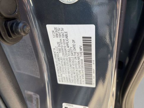 Used 2025 Honda Odyssey Elite image 32