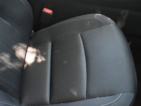 Used 2025 Nissan Altima 2.5 SV FWD image 21