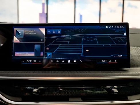 New 2026 BMW ALPINA XB7 AWD/4WD image 18