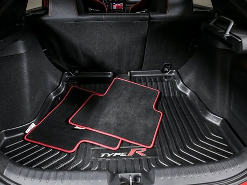 Used 2019 Honda Civic Type R image 13
