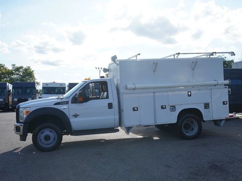 Used 2016 Ford F550 4x4 Regular Cab Super Duty image 6